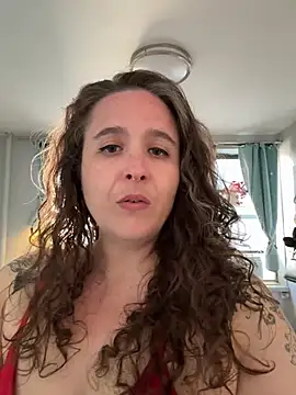 Snapshot of sylviahhh chatting on 19, 6, 2026 sylviahhh online show from 19, 6, 2026