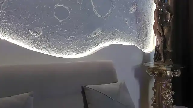  Emma Valka online show from 4, 10, 2025