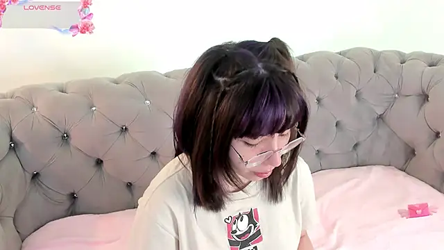 Snapshot of Purplee_Baby chatting on 14, 12, 2024 Purplee Baby online show from 14, 12, 2024