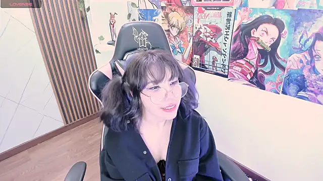 Snapshot of Purplee_Baby chatting on 6, 1, 2025 Purplee Baby online show from 6, 1, 2025