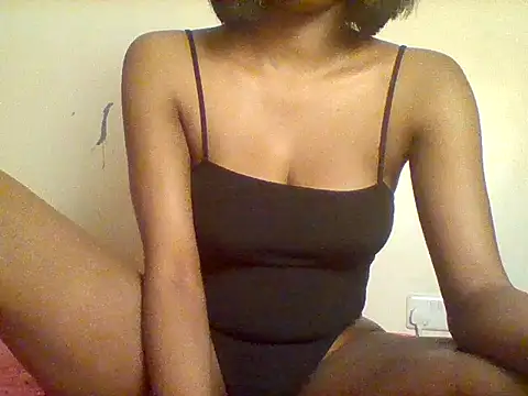 Queeen model online show from 26, 4, 2026