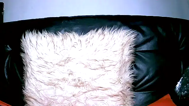 Bustypillows online show from 14, 3, 2025