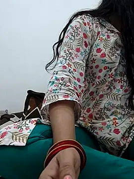 Snapshot of Aaradhya chatting on 19, 4, 2026 Aaradhya online show from 19, 4, 2026