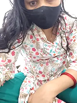 Snapshot of Aaradhya chatting on 25, 4, 2026 Aaradhya online show from 25, 4, 2026