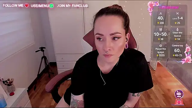 Snapshot of Domina_Deivis chatting on 4, 2, 2025 Domina Deivis online show from 4, 2, 2025