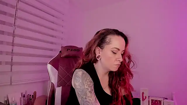 Snapshot of Domina_Deivis chatting on 8, 3, 2025 Domina Deivis online show from 8, 3, 2025
