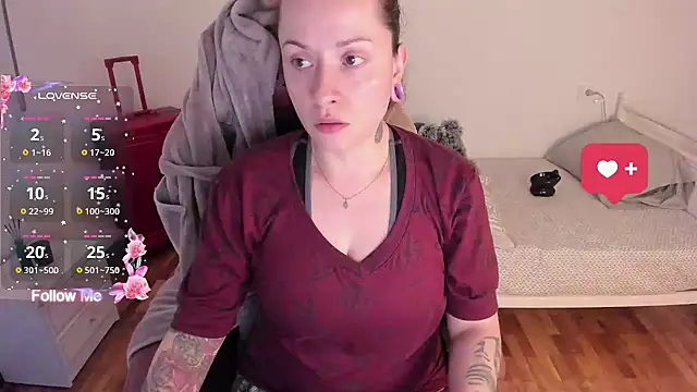 Domina Deivis online show from 4, 12, 2025