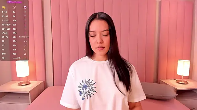 lexiethompson  online show from 13, 3, 2026