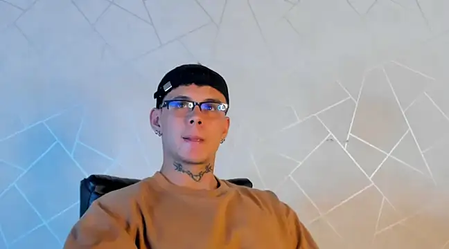 NoahhBrown online show from 31, 12, 2024