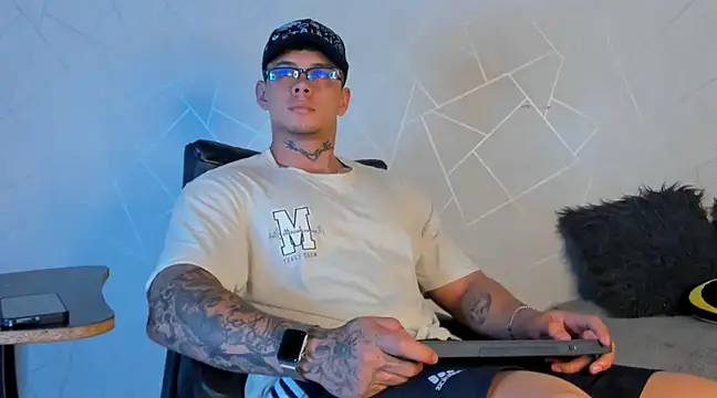 NoahhBrown online show from 14, 1, 2025