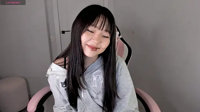 hee young11 online show from 17, 9, 2025