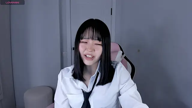 hee young11 online show from 8, 1, 2026