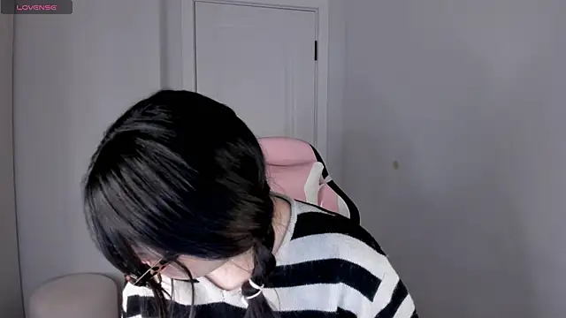 hee young11 online show from 19, 1, 2026