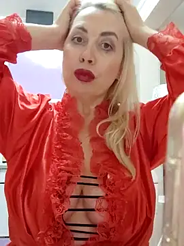 Snapshot of HotJanet chatting on 26, 10, 2025 HotJanet online show from 26, 10, 2025