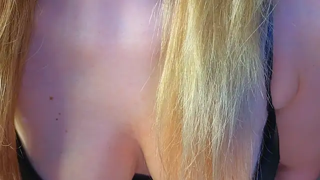 Snapshot of Lina-hill chatting on 24, 1, 2025 Lina-hill online show from 24, 1, 2025