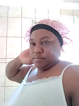 MATUREBUSSTY online show from 10, 3, 2025