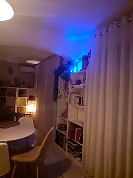 Snapshot of Luna_Kitanna chatting on 12, 12, 2024 Luna Kitanna online show from 12, 12, 2024