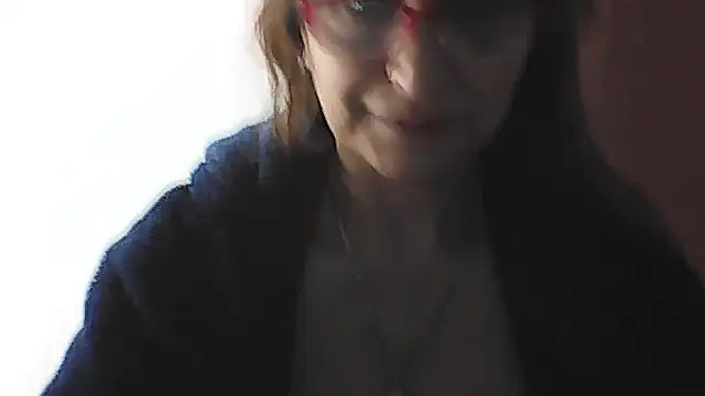 Lilly macflyy online show from 16, 10, 2025