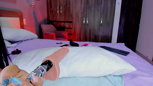 Snapshot of hannnasmith chatting on 19, 1, 2026 hannnasmith online show from 19, 1, 2026