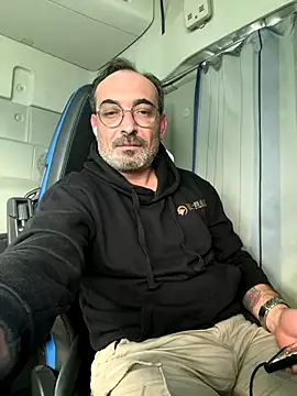 Snapshot of dzhakar chatting on 15, 12, 2025 dzhakar online show from 15, 12, 2025