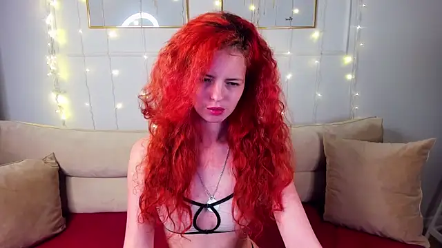 Snapshot of RubyAttwood chatting on 13, 2, 2025 RubyAttwood online show from 13, 2, 2025