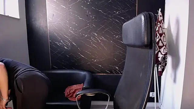 Snapshot of viktoria_lovely chatting on 6, 11, 2025 viktoria lovely online show from 6, 11, 2025