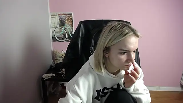 viktoria lovely online show from 27, 3, 2026