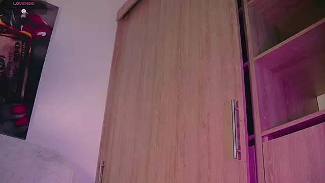 aidaadams online show from 29, 9, 2025