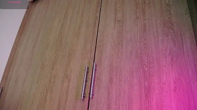 aidaadams online show from 7, 11, 2025