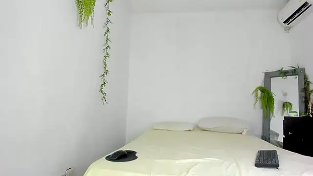 Alika01 online show from 29, 9, 2025