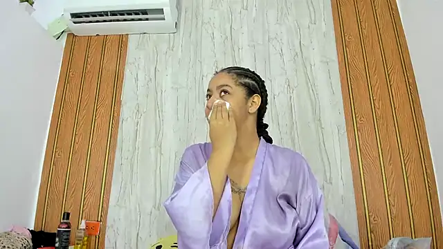 Alika01 online show from 7, 10, 2025