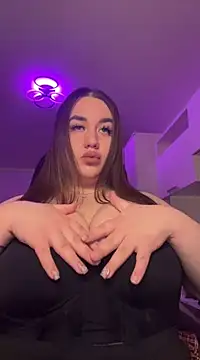 Snapshot of GabiBoobs chatting on 6, 2, 2025 GabiBoobs online show from 6, 2, 2025