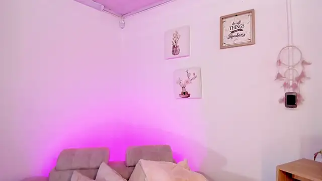 Snapshot of Tiarha chatting on 20, 2, 2025 Tiarha online show from 20, 2, 2025