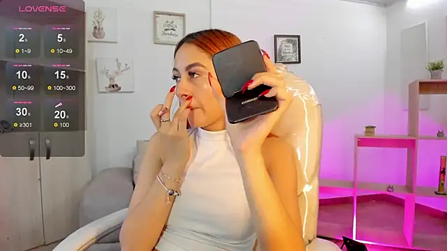 Snapshot of Tiarha chatting on 19, 3, 2025 Tiarha online show from 19, 3, 2025