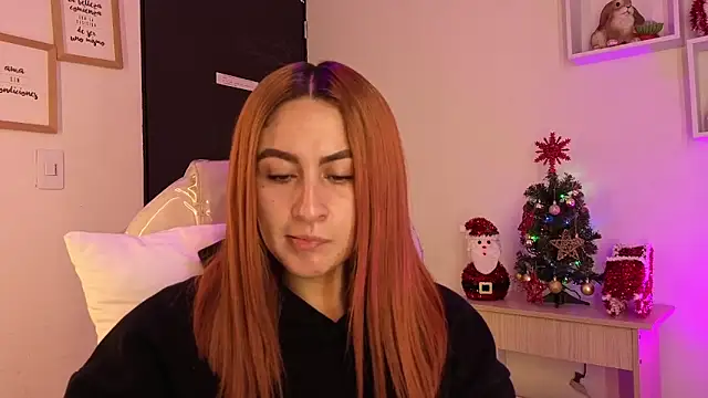 Snapshot of Tiarha chatting on 17, 11, 2025 Tiarha online show from 17, 11, 2025