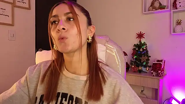 Snapshot of Tiarha chatting on 18, 11, 2025 Tiarha online show from 18, 11, 2025