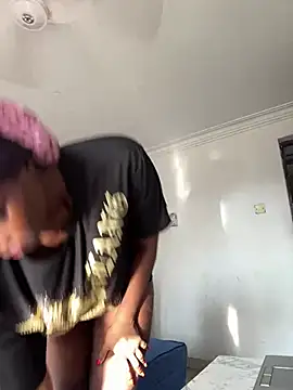 Snapshot of t-Booty_risky_ chatting on 28, 2, 2025 t-Booty risky  online show from 28, 2, 2025