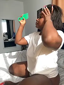 Snapshot of t-Booty_risky_ chatting on 14, 9, 2025 t-Booty risky  online show from 14, 9, 2025