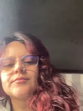 Snapshot of Scarletleon77 chatting on 28, 2, 2026 Scarletleon77 online show from 28, 2, 2026