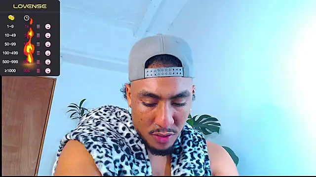 yosoy enzo2020 online show from 16, 1, 2025