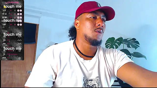 yosoy enzo2020 online show from 22, 2, 2025