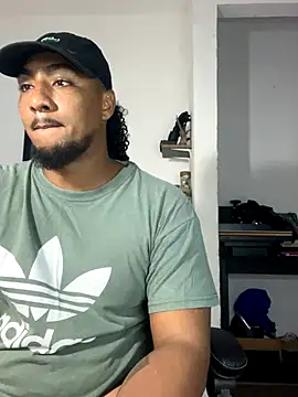 yosoy enzo2020 online show from 15, 10, 2025