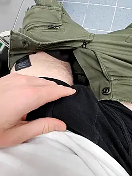 Snapshot of thesmiledoc chatting on 4, 12, 2024 thesmiledoc online show from 4, 12, 2024