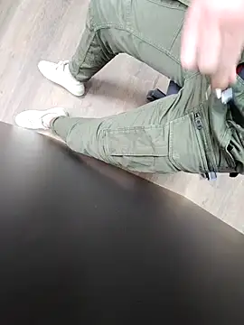 Snapshot of thesmiledoc chatting on 13, 3, 2025 thesmiledoc online show from 13, 3, 2025