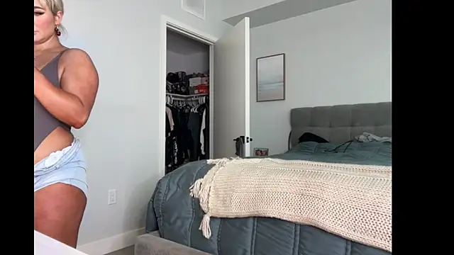 ElenaErickson online show from 13, 10, 2025