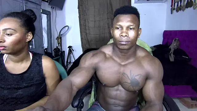 Snapshot of MedellinBlackx chatting on 4, 12, 2025 MedellinBlackx online show from 4, 12, 2025