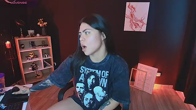 Snapshot of _WednesdayFriday_ chatting on 26, 11, 2025 WednesdayFriday online show from 26, 11, 2025