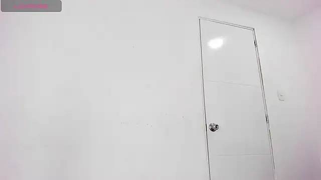 CurvyViolet online show from 6, 12, 2024