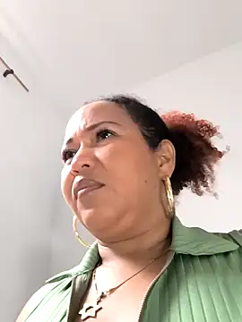 Snapshot of debboraWagner chatting on 1, 3, 2025 debboraWagner online show from 1, 3, 2025