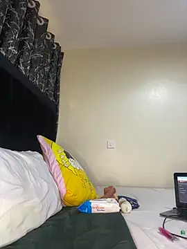 Snapshot of Sexy_barb2 chatting on 8, 11, 2025 Sexy barb2 online show from 8, 11, 2025